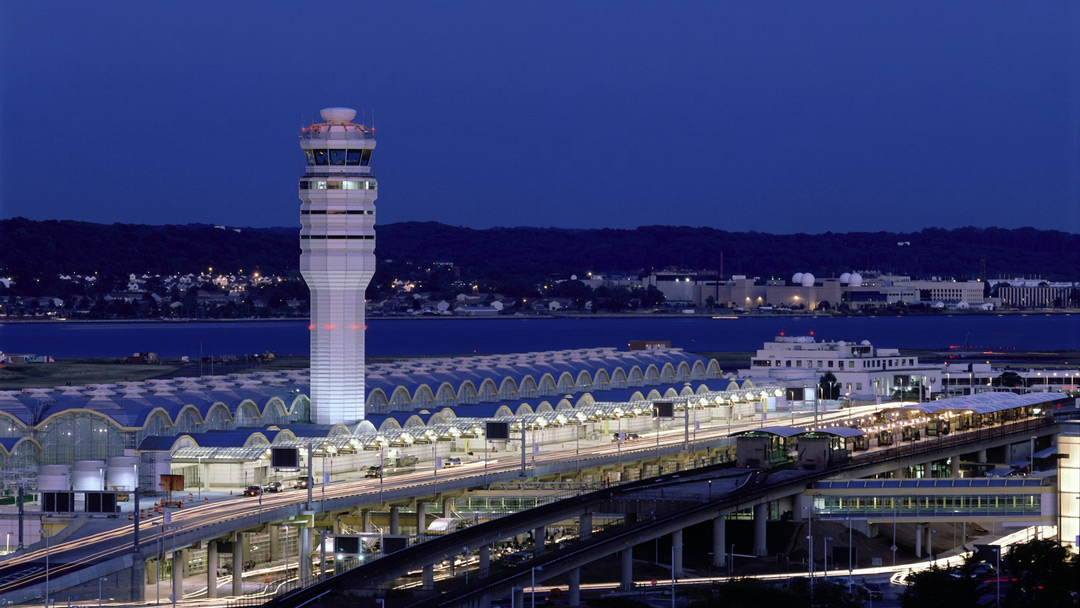 Air Traffic Control Tower At Reagan National Airport Photograph By Air Traffic Control Tower At Reagan National Airport Photograph By