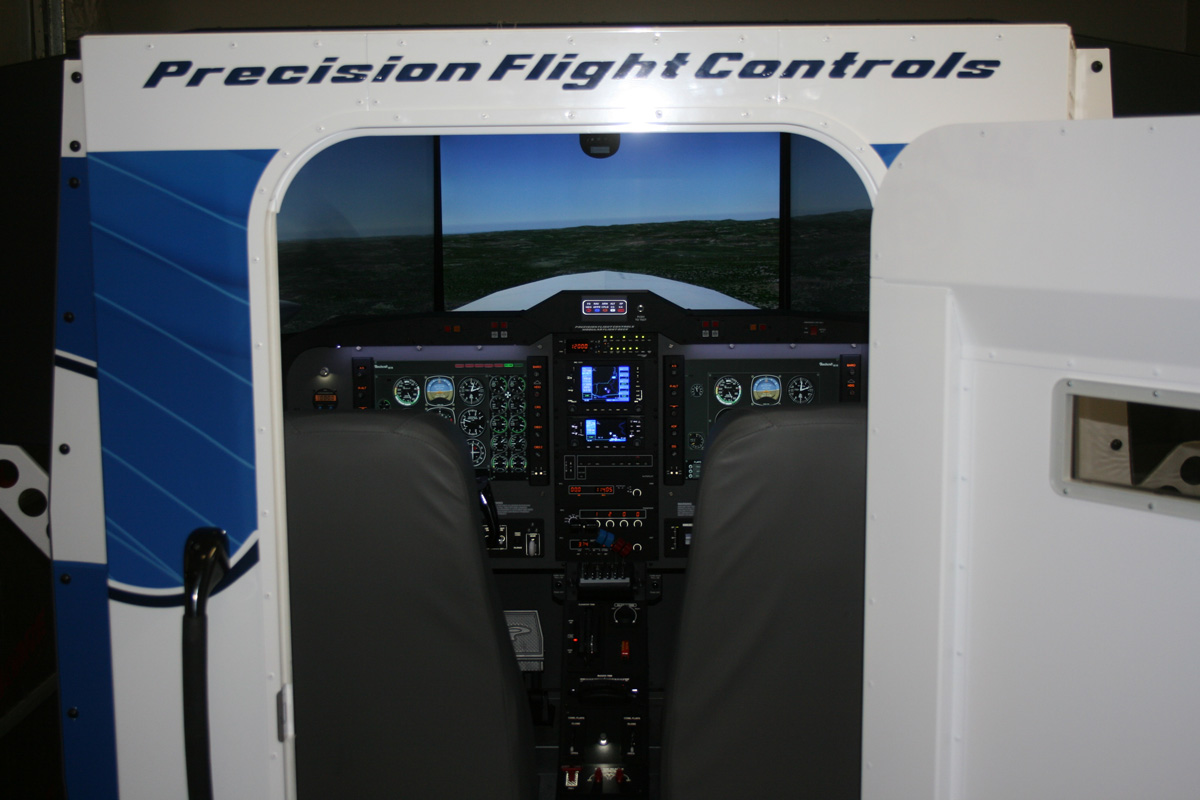Master Aircraft Simulator Controls: Essential Tips for Pilots Master Aircraft Simulator Controls: Essential Tips for Pilots