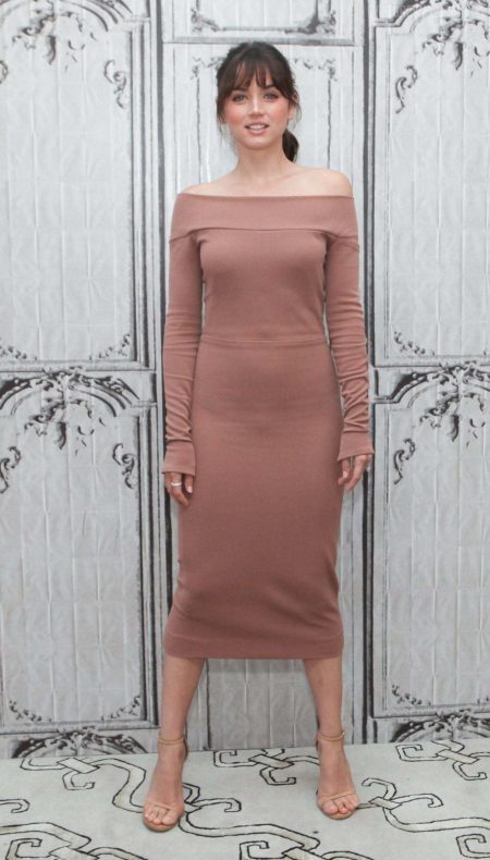 Ana De Armas Feet Page 16 Of 50 Wikigrewal Ana De Armas Feet Page 16 Of 50 Wikigrewal