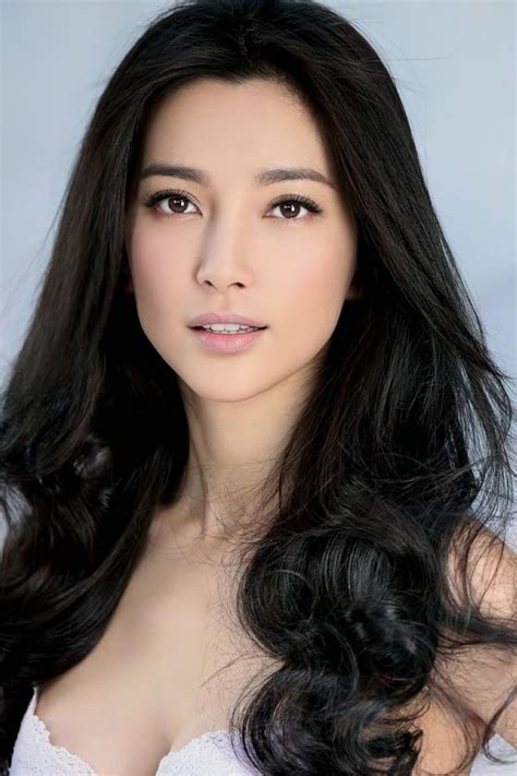 Rising Asian Models in the USA: Breaking Barriers in Fashion