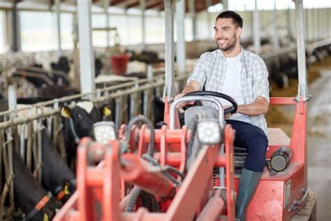 Farm Equipment Operator: Essential Skills for Modern Farming Success