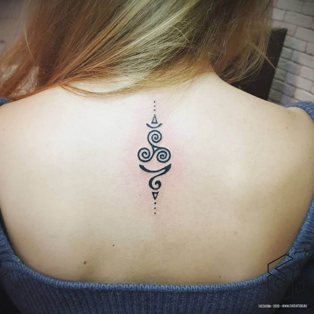 Feminine Mama Bear Tattoo Designs Symbolize Love And Strength Feminine Mama Bear Tattoo Designs Symbolize Love And Strength