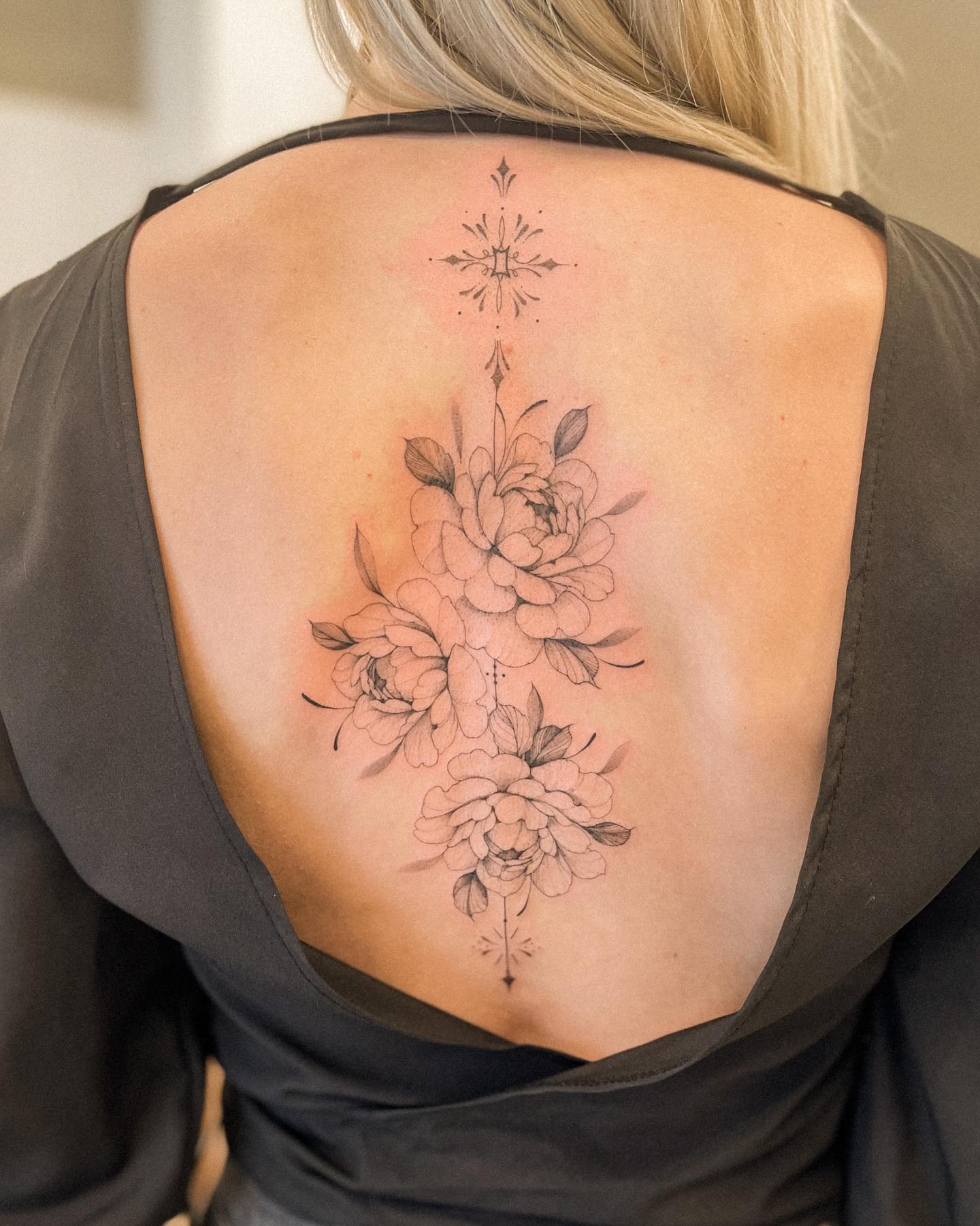Top 111 Small Upper Back Tattoos For Guys Monersathe Com Top 111 Small Upper Back Tattoos For Guys Monersathe Com